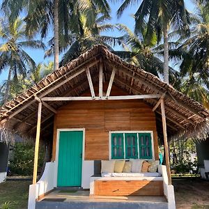 Salt Bay Kite Resort